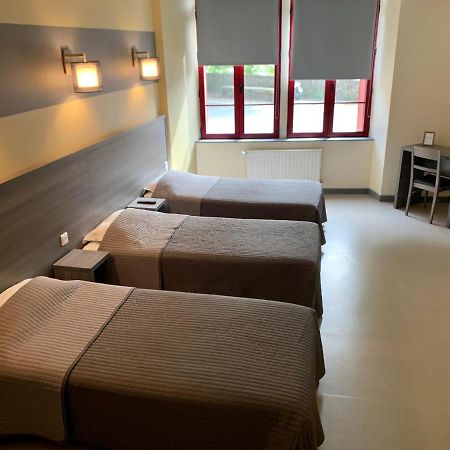La Boule D'Or Hotel Pouzauges Eksteriør billede
