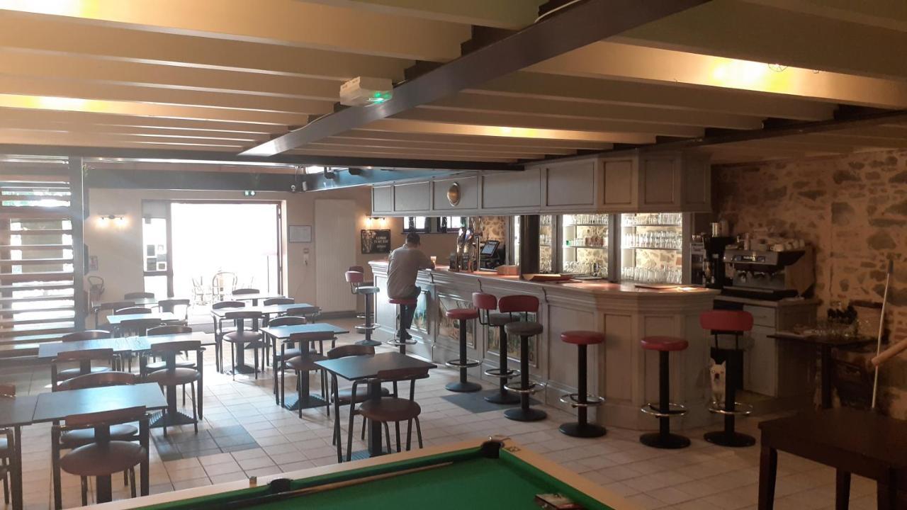 La Boule D'Or Hotel Pouzauges Eksteriør billede
