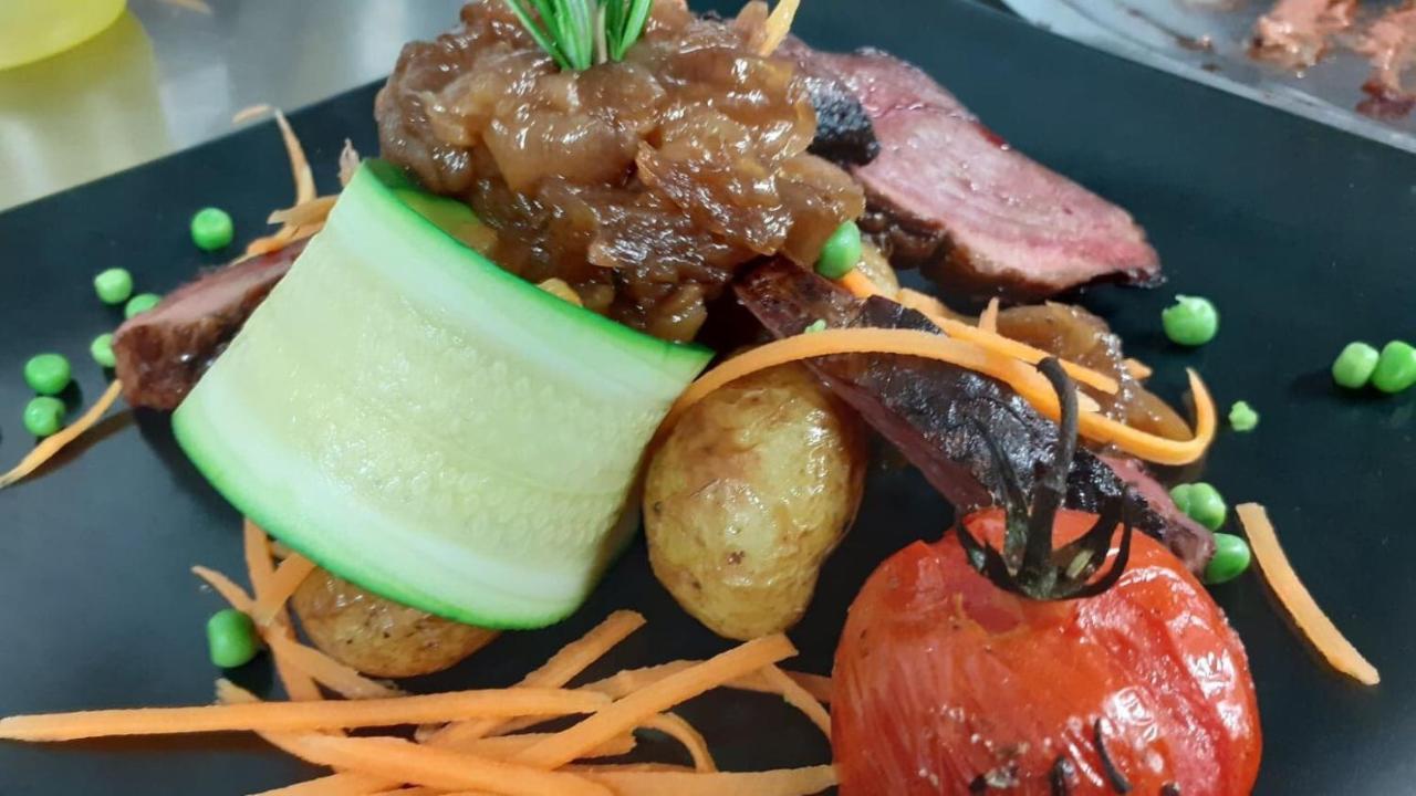 La Boule D'Or Hotel Pouzauges Eksteriør billede